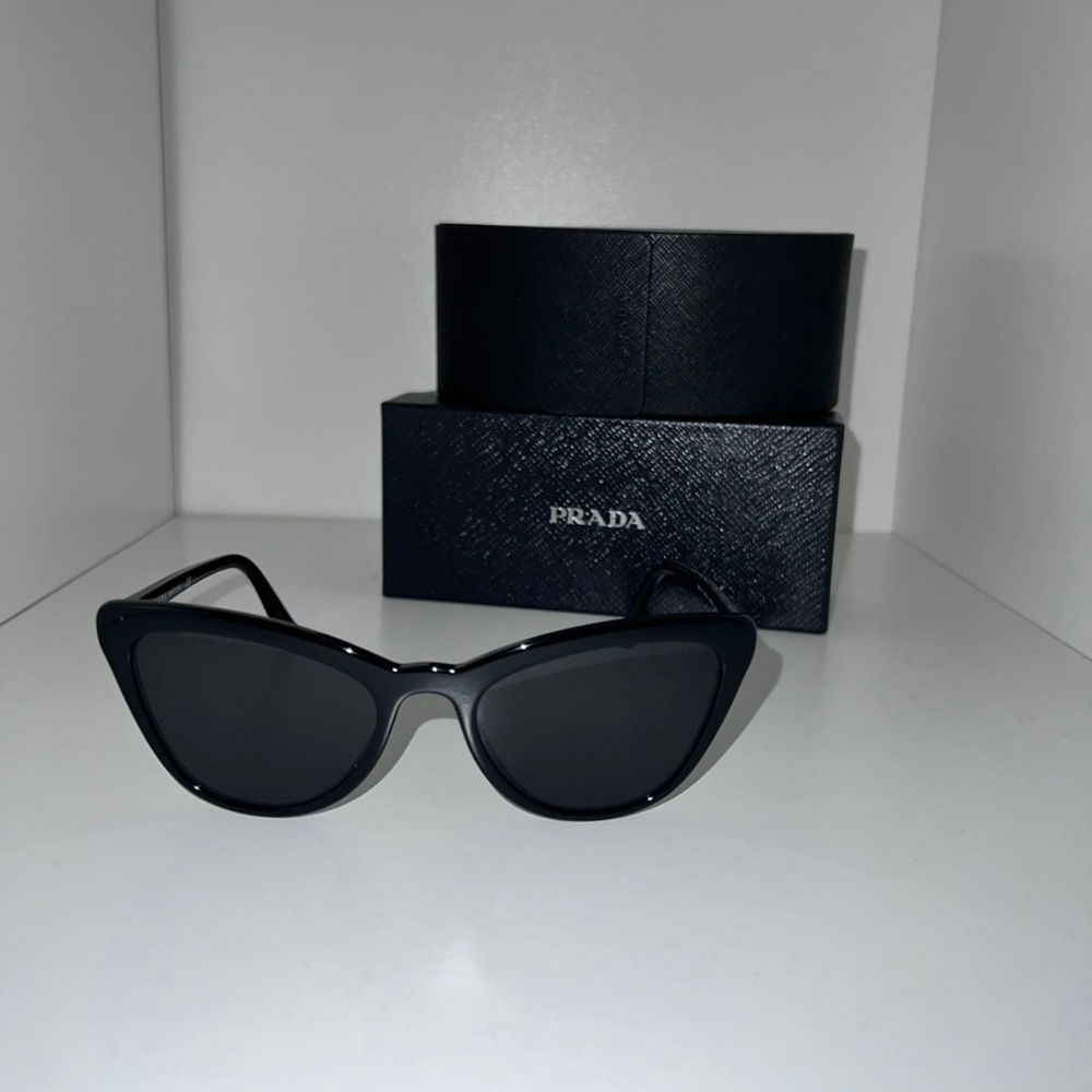 PRADA PR 01VS CATWALK